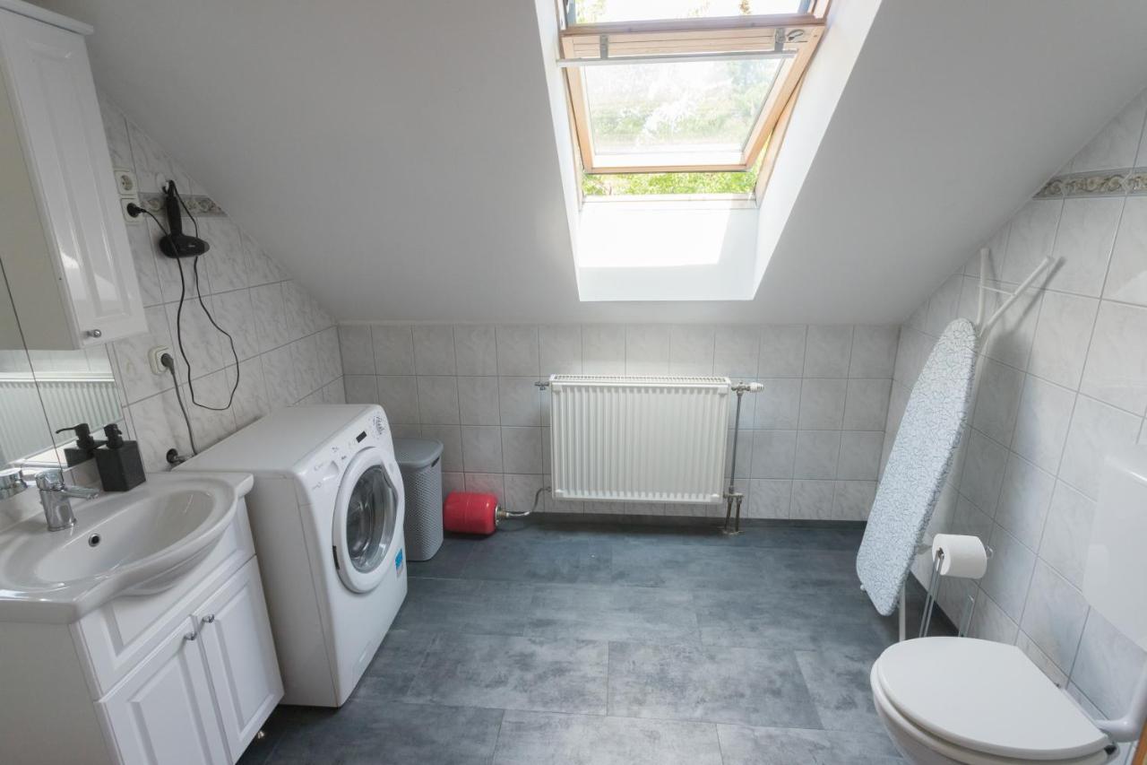 Hi-Bp Garden City Batsanyi Apartment 3 Rooms, Apartment Upstairs Near The City Train With Free Parking Budapest Exterior photo