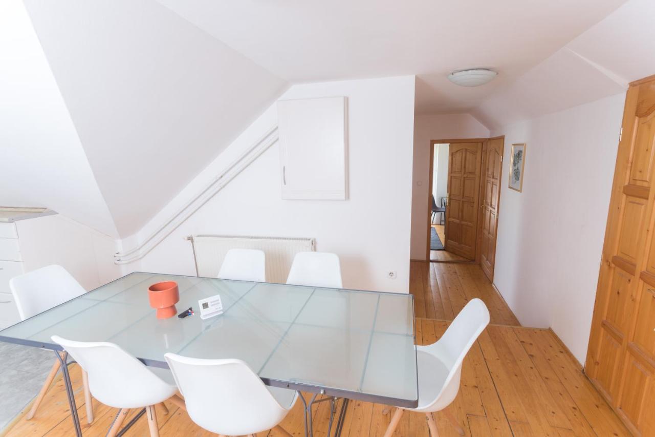 Hi-Bp Garden City Batsanyi Apartment 3 Rooms, Apartment Upstairs Near The City Train With Free Parking Budapest Exterior photo