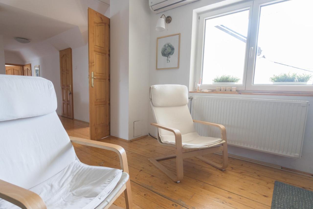 Hi-Bp Garden City Batsanyi Apartment 3 Rooms, Apartment Upstairs Near The City Train With Free Parking Budapest Exterior photo